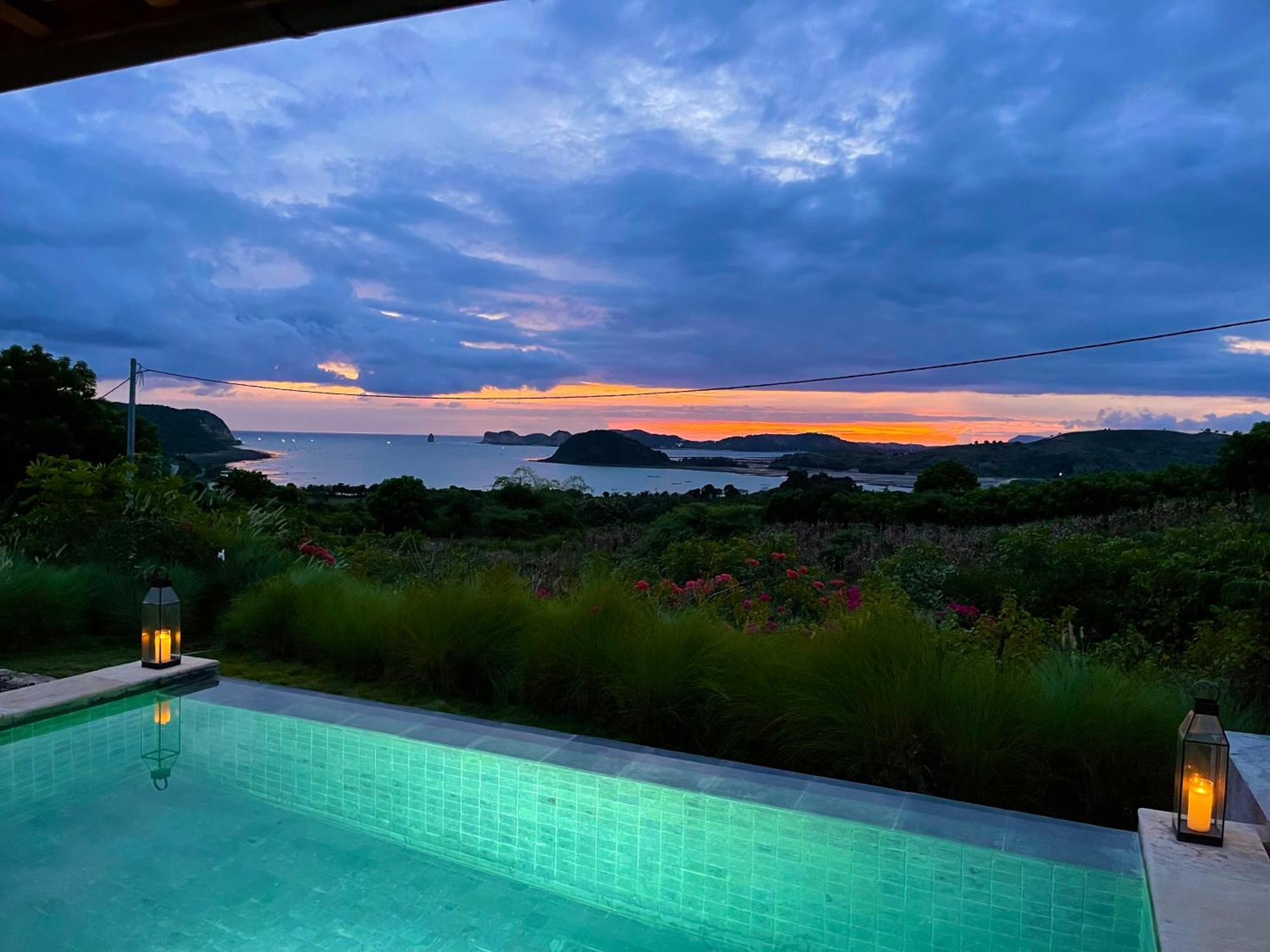 Hotel Lobster Bay Lombok à Awang Extérieur photo