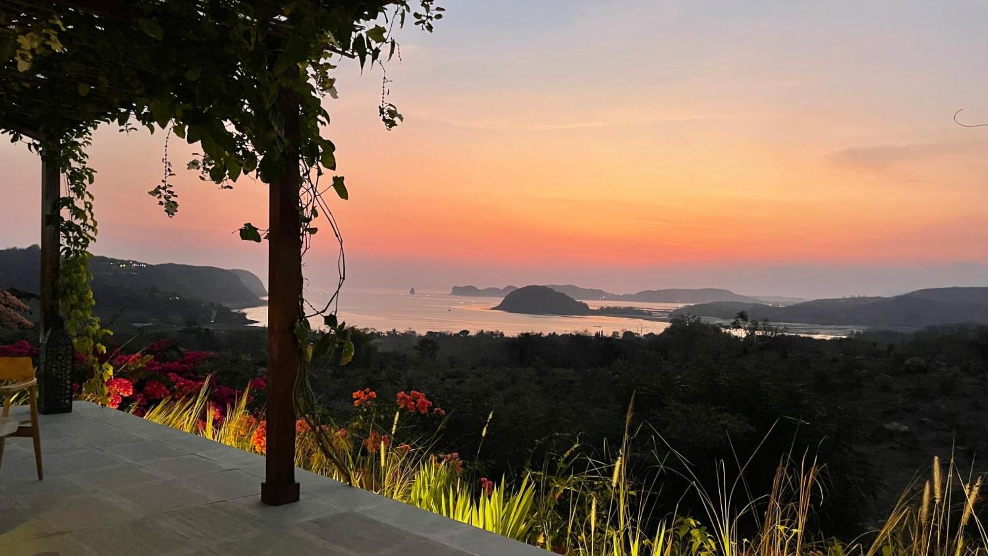 Hotel Lobster Bay Lombok à Awang Extérieur photo