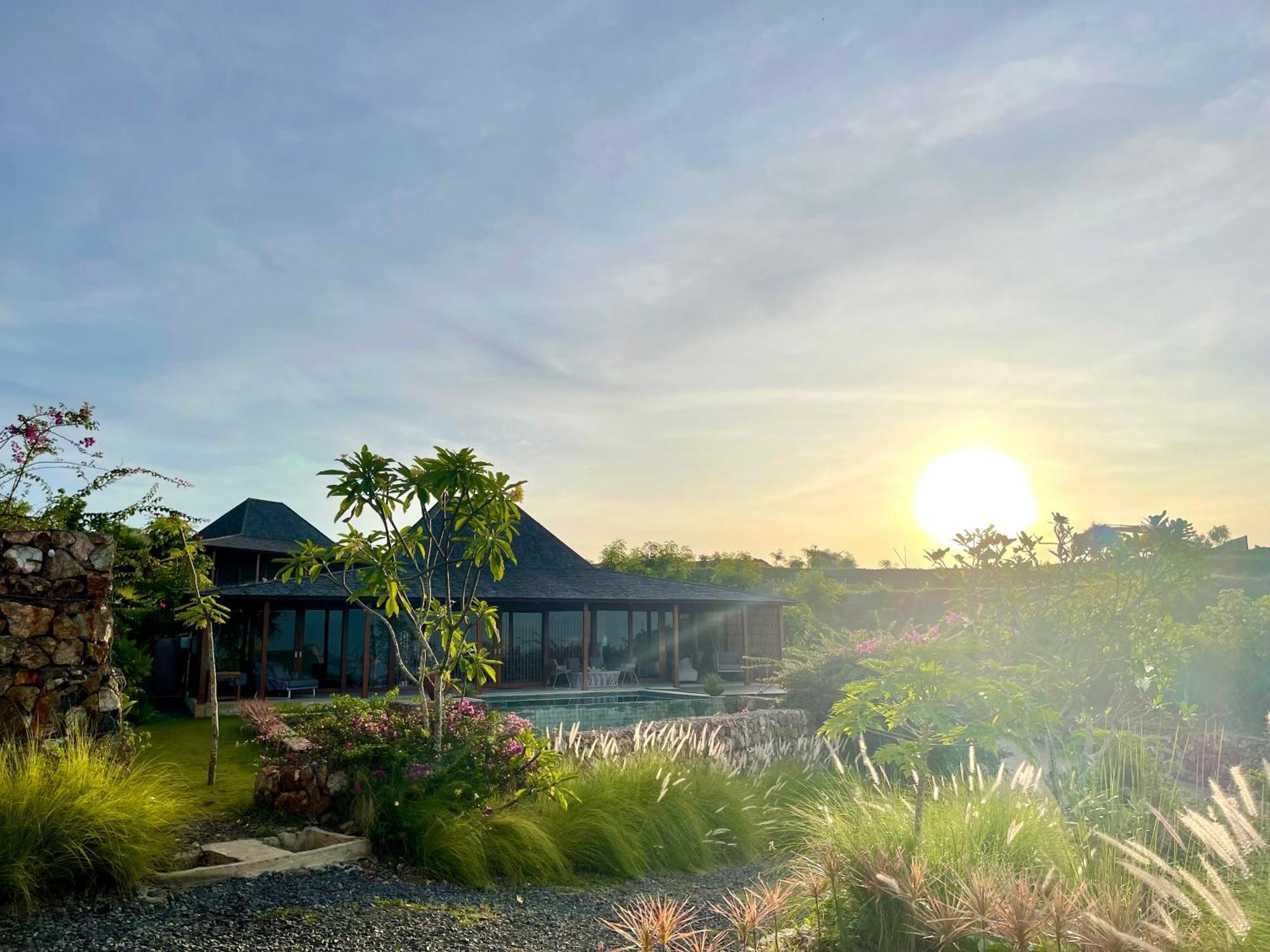 Hotel Lobster Bay Lombok à Awang Extérieur photo