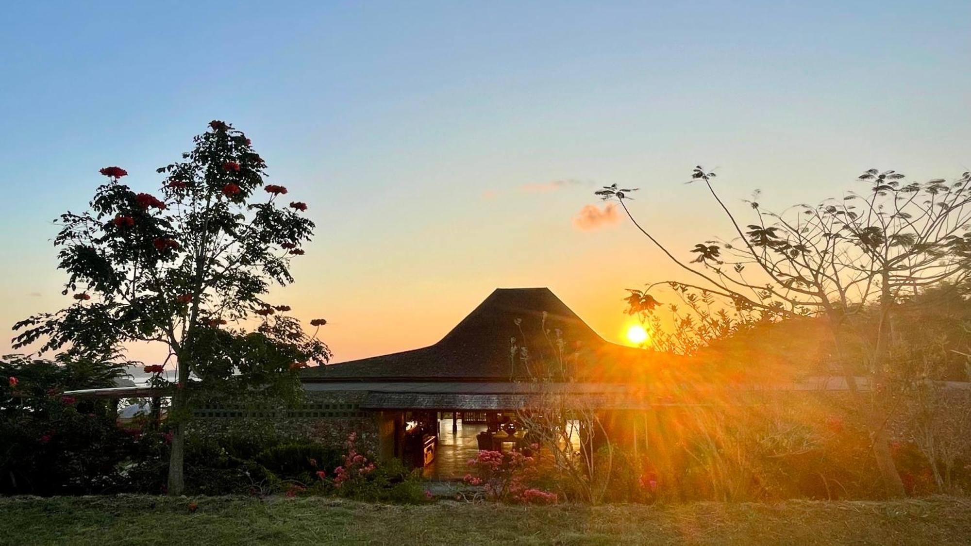 Hotel Lobster Bay Lombok à Awang Extérieur photo